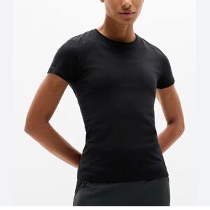Athleta In Motion Seamless Tee Black Women's Top s small short sleeve
